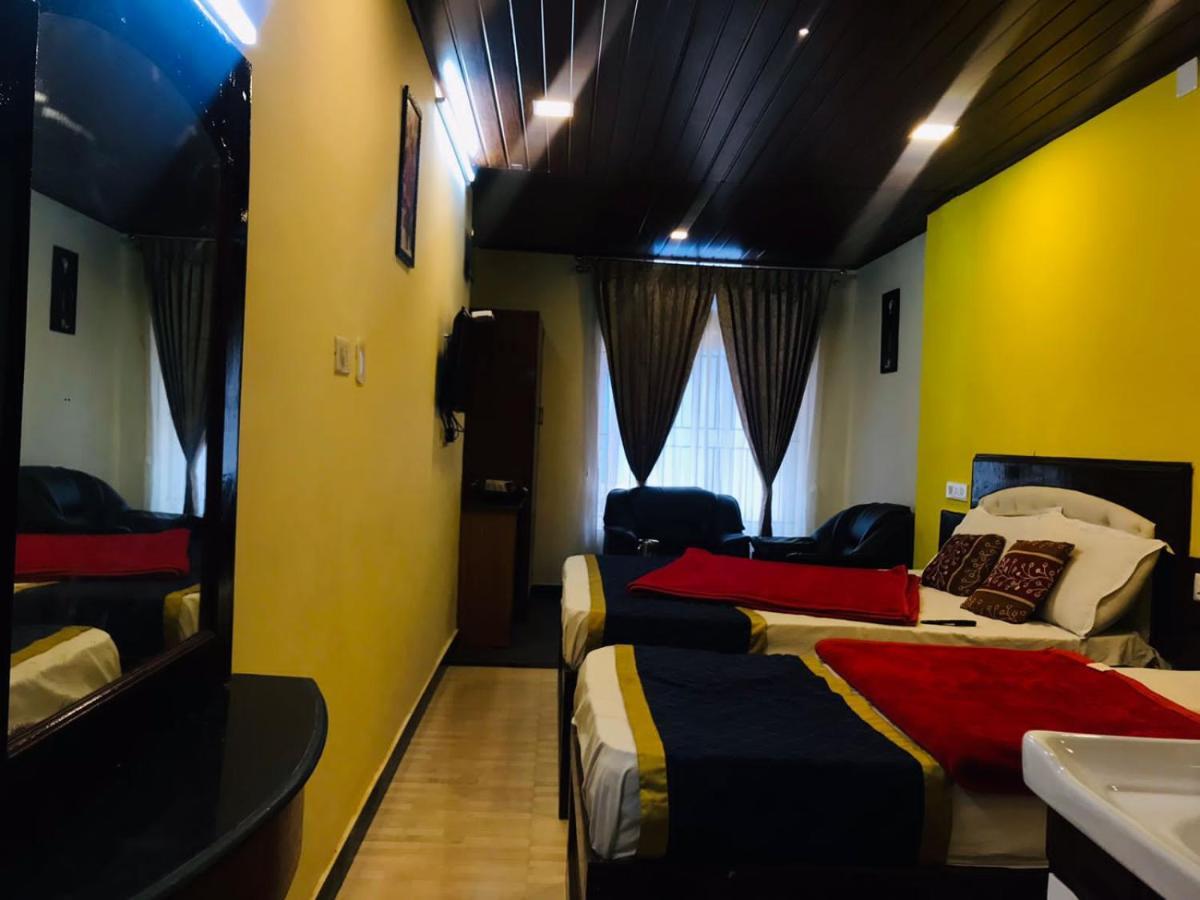 Hotel Mystique Inn Утакаманд Экстерьер фото